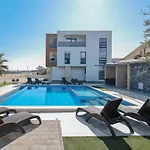 Mirakul Ii. Apartman