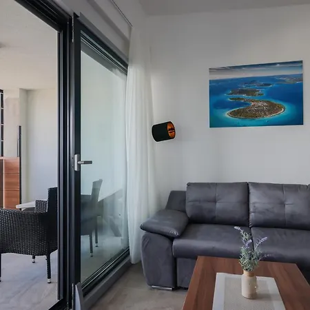 Mirakul Ii. Apartment