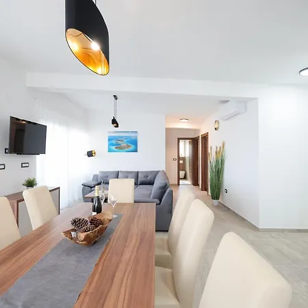 Mirakul Ii. Apartment