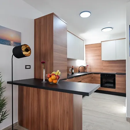 Mirakul Ii. アパート *