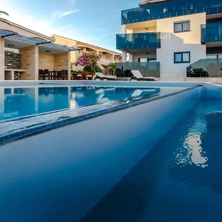 アパート Mirakul Ii. *