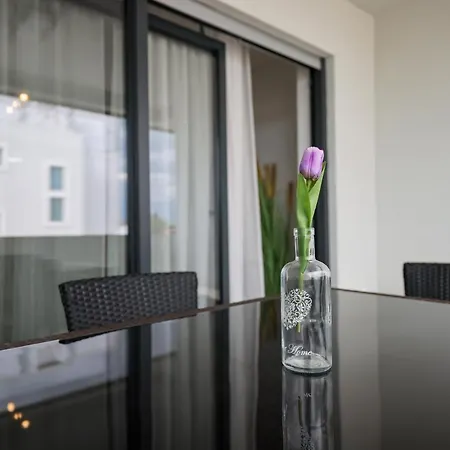 Mirakul Ii. アパート *