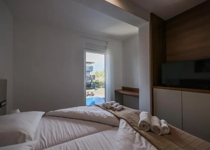 Mirakul Ii. Lägenhet