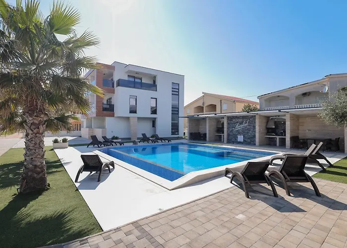 Mirakul Ii. Apartman